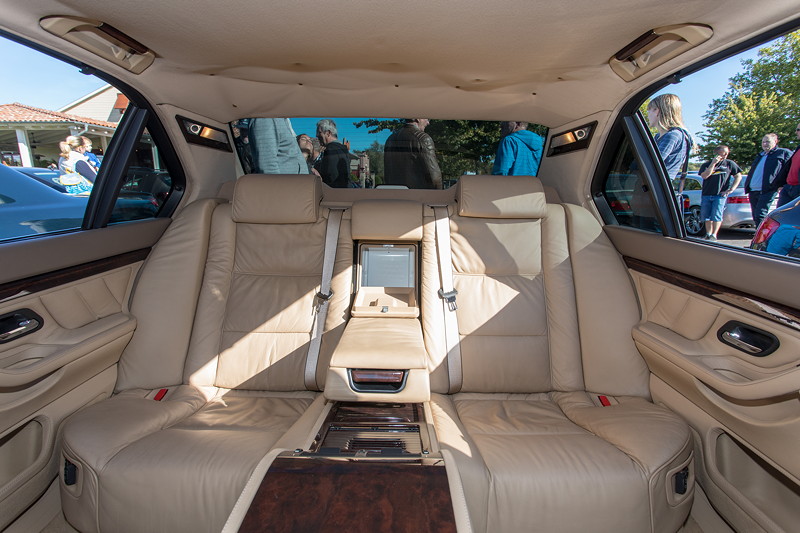 Rhein-Ruhr-Stammtisch im Oktober 2018: BMW L7 (E38) von Christian ('s2000silber'), Fond