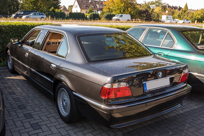 Rhein-Ruhr-Stammtisch im Oktober 2018: BMW L7 (E38) von Christian ('s2000silber')