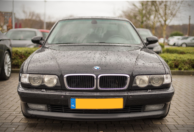 Rhein-Ruhr-Stammtisch im Mrz 2019: BMW 7er (E38) von Roy aus den Niederlanden.