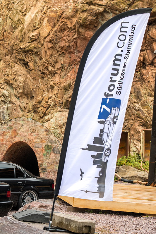 100. BMW 7er S�dhessen Stammtisch: Stammtischfahne.