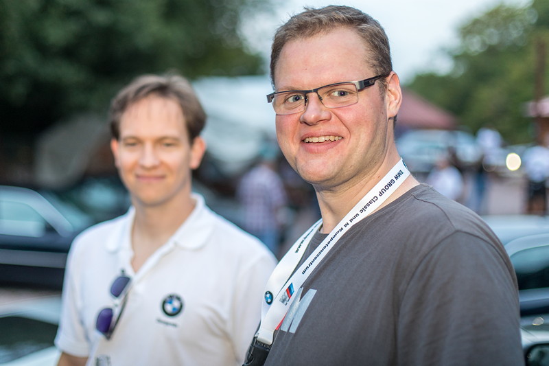 Basti ('Baschti') war auch beim 100. BMW 7er S�dhessen Stammtisch mit seiner BMW Fachkompetenz an den Fahrzeugen im Einsatz.