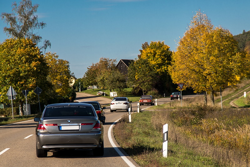 7er-Konvoi zum Schloss Schillingsf�rst, hinten der BMW 760i (E65) von Didi ('didi')