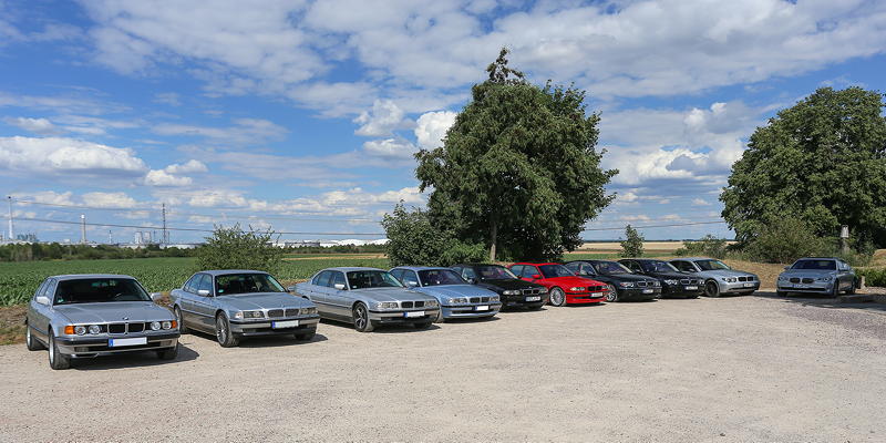 BMW 7er Stammtisch Halle-Leipzig im Juli 2020: teilnehmende 7er-BMWs