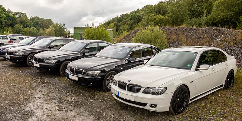 BMW Power Day 2021 in Enspel. BMW E65/E66 Reihe, vorne mit dem BMW 750i (E65 LCI) von Olaf ('loewe40').