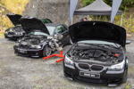 BMW Power Day 2021 in Enspel. 2x BMW M5 und ein BMW M3 auf dem Stand von der H2 Motorsport GmbH.