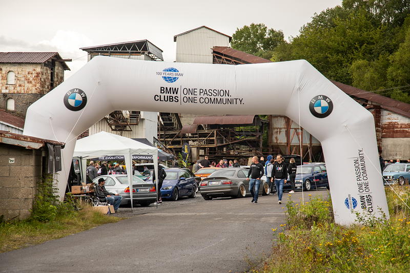  BMW Power Day 2021 in Enspel. Einfahrt in den Stffelpark.