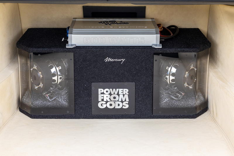 BMW Power Day 2021 in Enspel. BMW 750Ld xDrive (F02 LCI) von J�rgen ('Yachtliner'). Neue Endstufe und Subwoofer im Kofferraum.