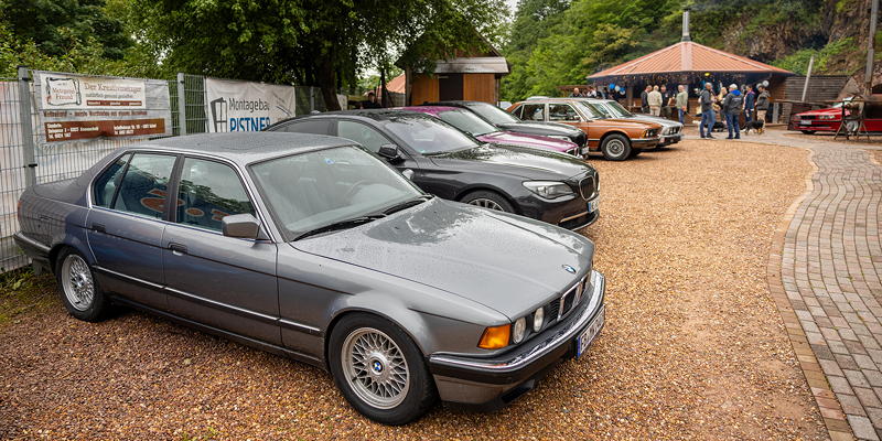 150. Treffen der 7er BMW Freunde S�dhessen, vorne: BMW 740i (E32) von Ralf ('urkron')