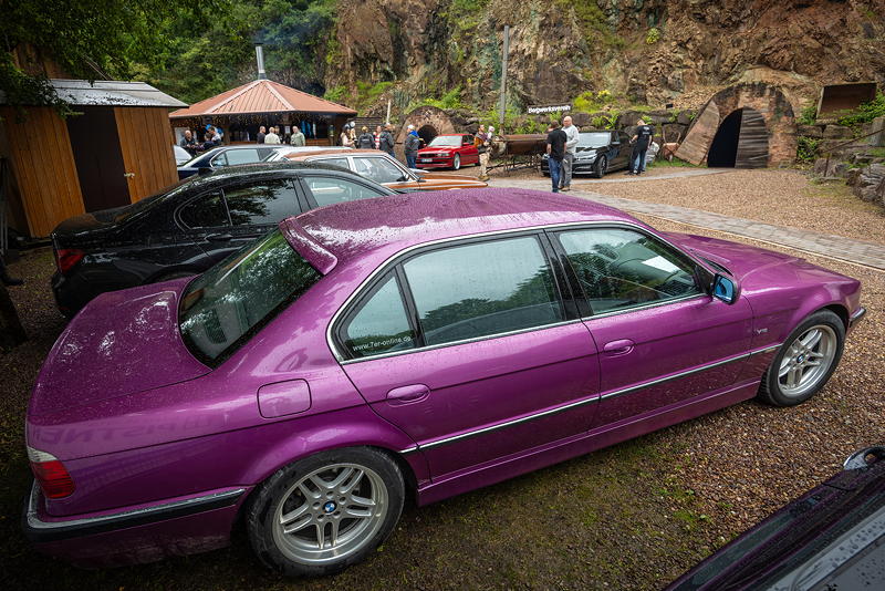 150. Treffen der 7er BMW Freunde Sdhessen: BMW 750iL Individual (E38) in lila metallic von Ulrich ('Ulrich51')