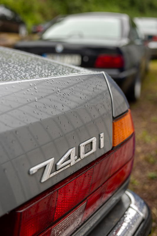 150. Treffen der 7er BMW Freunde Sdhessen, vorne: BMW 740i (E32) von Ralf ('urkron')