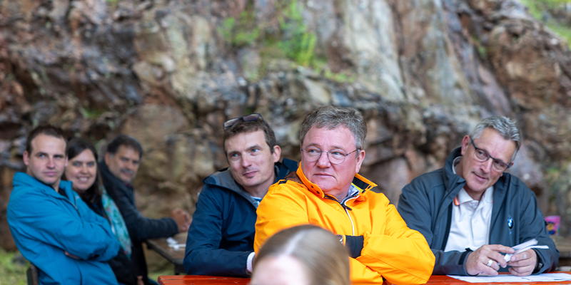 150. Treffen der 7er BMW Freunde S�dhessen: Zuschauer bei der Tombola