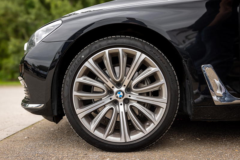 256. Rhein-Ruhr-Stammtisch im Juni 2024: BMW 740Ld xDrive (G12) von Michael ('Fiete'), 20 Zoll Felgen in BiColor