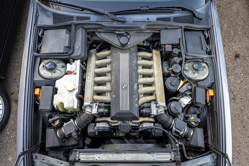 261. Rhein-Ruhr-Stammtisch im November 2024: BMW 750i (E32) von Wolfgang ('whan'), V12-Motor
