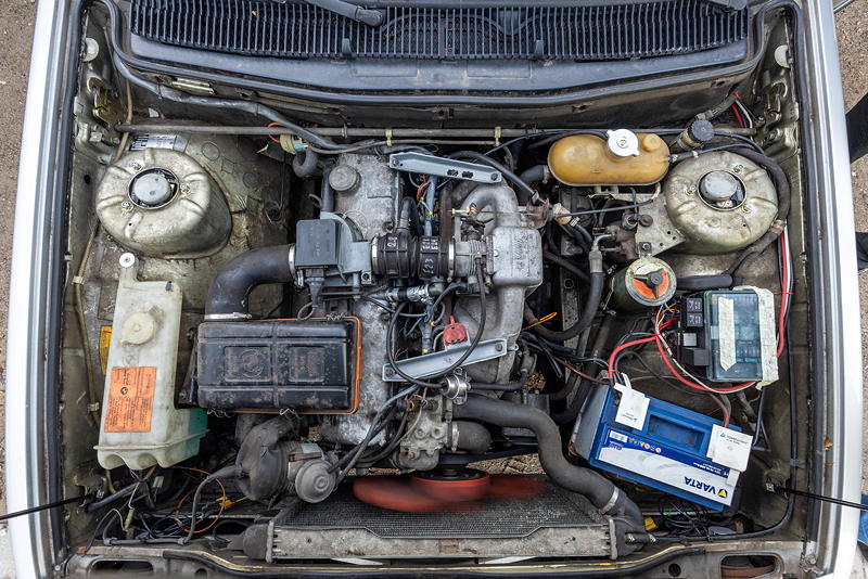 Rhein-Ruhr-Stammtisch im November 2024: BMW 728i (E23) von Christoph ('tueffi.ms'), 6-Zylinder-Motor