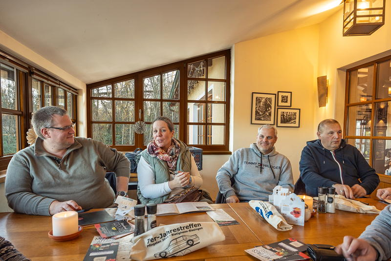 Rhein-Ruhr-Stammtisch im Dezember 2024: Stammtischrunde in der Finca u. Bar Celona