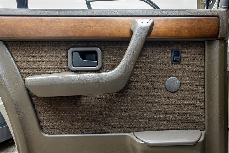 Rhein-Ruhr-Stammtisch im August 2025: BMW 732iA (E23) von Peter ('TurboPeter'), hintere T�r