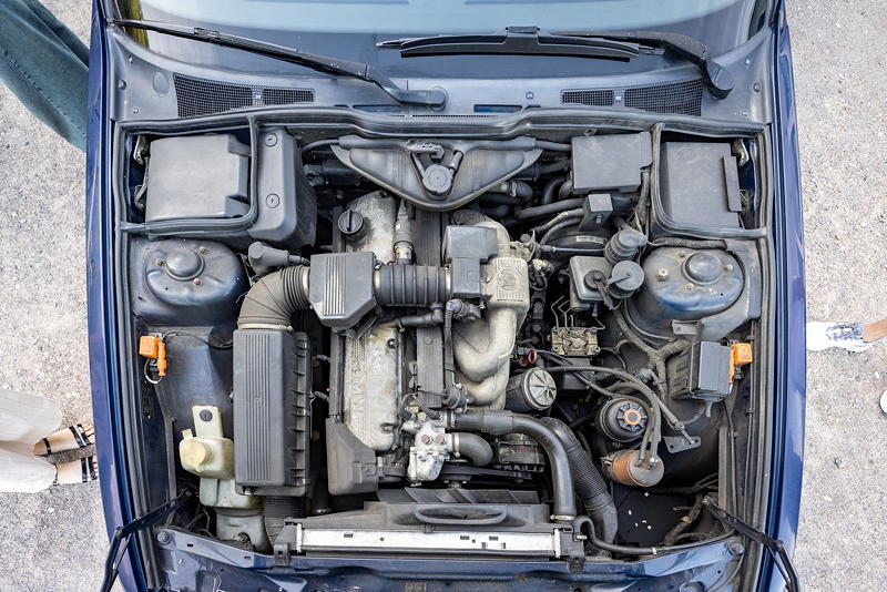 Rhein-Ruhr-Stammtisch im September 2025: BMW 730i (E32) von Patrizia ('jp730'), Motorraum