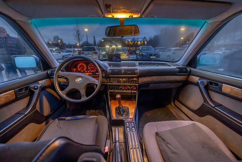  Rhein-Ruhr-Stammtisch im Januar 2026: BMW 730i (E32) von Udo ('black-diamond'), Innenraum vorne