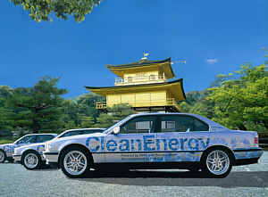BMW 750hl (E38) in Tokio während der CleanEnergy World Tour