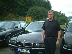 Michael Többens mit seinem BMW 750iL (E38)