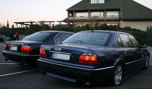 Die beiden Alpinas auf dem BMW-7er-Stammtisch in Moers im Dezember