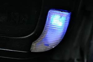 mit blauen LEDs versehene Fußraumleuchte