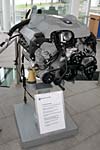 M62 Motor u. a. aus dem BMW 7er im Besucherpavillon