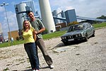 Veru und Michal („bmwe23”) vor ihrer Anfahrt nach Porec mit ihrem BMW 735i (E23)