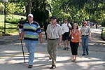 auf dem Weg durch den Park von Montecatini Terme zum Bahnhof, vorne: Christoph (chris735) und Wolfgang (wlfi)