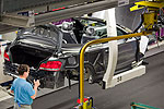 Montagearbeiten an einem BMW 1er Cabrio