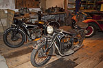 alte BMW Motorräder in der nachgestellten BMW Werkstatt