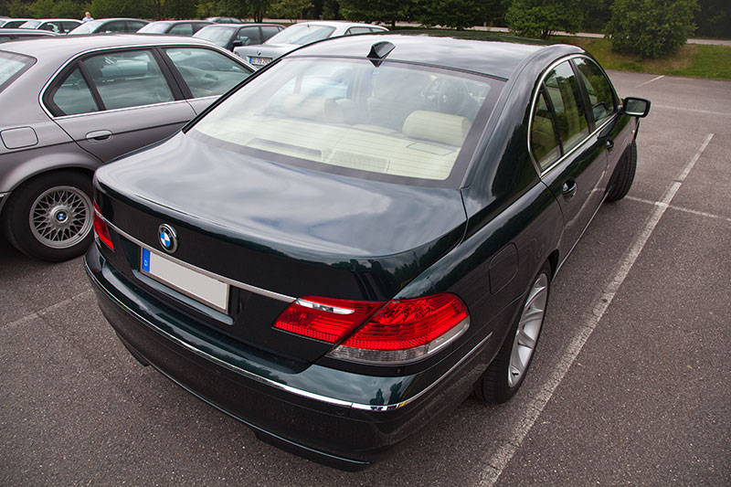 Бмв 740i е65