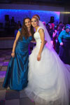 Polina ('ENGEL 07') mit der Braut auf der Tanzfläche
