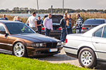 BMW 7er-Parken am Goitzschesee beim Restaurant trattoria al faro