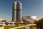 BMW Konzernzentrale 'Vierzylinder' mit BMW Museum