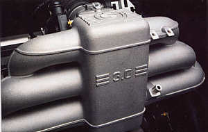 BMW 730i (Modell E32), 6-Zylinder-Reihen-Motor