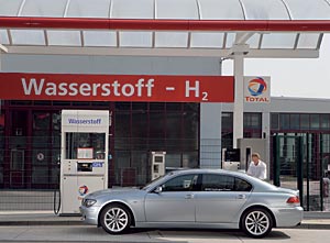 Noch selten in Deutschland: Wasserstoff-Tankstellen, hier eine in Berlin