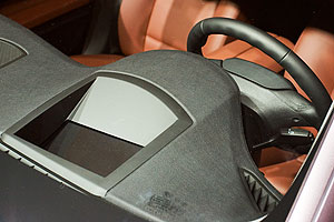 neuer 7er-BMW: Head-Up-Display, Projektor hinter dem Lenkrad