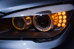 neuer 7er-BMW: Scheinwerfer mit LED-Blinker