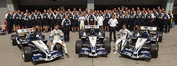 BMW WilliamsF1 Team Gruppenfoto zum Abschluss der F1-Saison in Schanghai/China