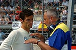 Mark Webber BMW mit seinem Michelin Ingenieur