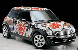 MINI wears Bisazza: Auenansicht Summer Flowers