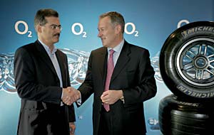 Dr. Mario Theissen (BMW Motorsport Direktor) und Rudolf Grger (CEO von O2 Deutschland)
