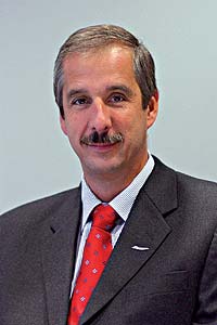 des Vorstandes der BMW AGDr. Klaus Draeger, Forschung, Mitglied des Vorstandes der BMW AG