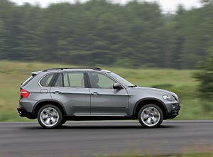 der neue BMW X5 4.8i