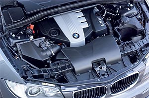 BMW 123d, 3-Türer, Motorraum