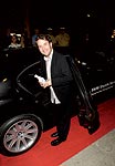 Preistr�ger Christian Ulmen nach der Veranstaltung mit seinem �Blauen Panther�