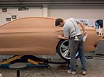 BMW Concept CS - Modelleur am Clay-Modell 