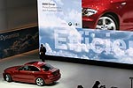 Weltpremiere auf der IAA: das neue BMW 1er Coupé, hier auf während der Pressekonferenz
