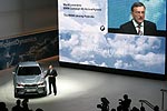 BMW Vorstandsvorsitzender Reithofer prsentiert den BMW Concept X6 ActiveHybrid